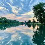 Royal Deluxe Apartamento Bihać