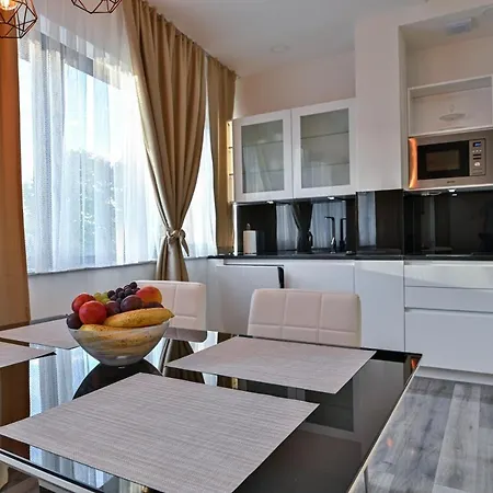 Royal Deluxe Apartment